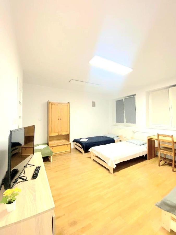 Hostel Warszawa Ursynow ภายนอก รูปภาพ